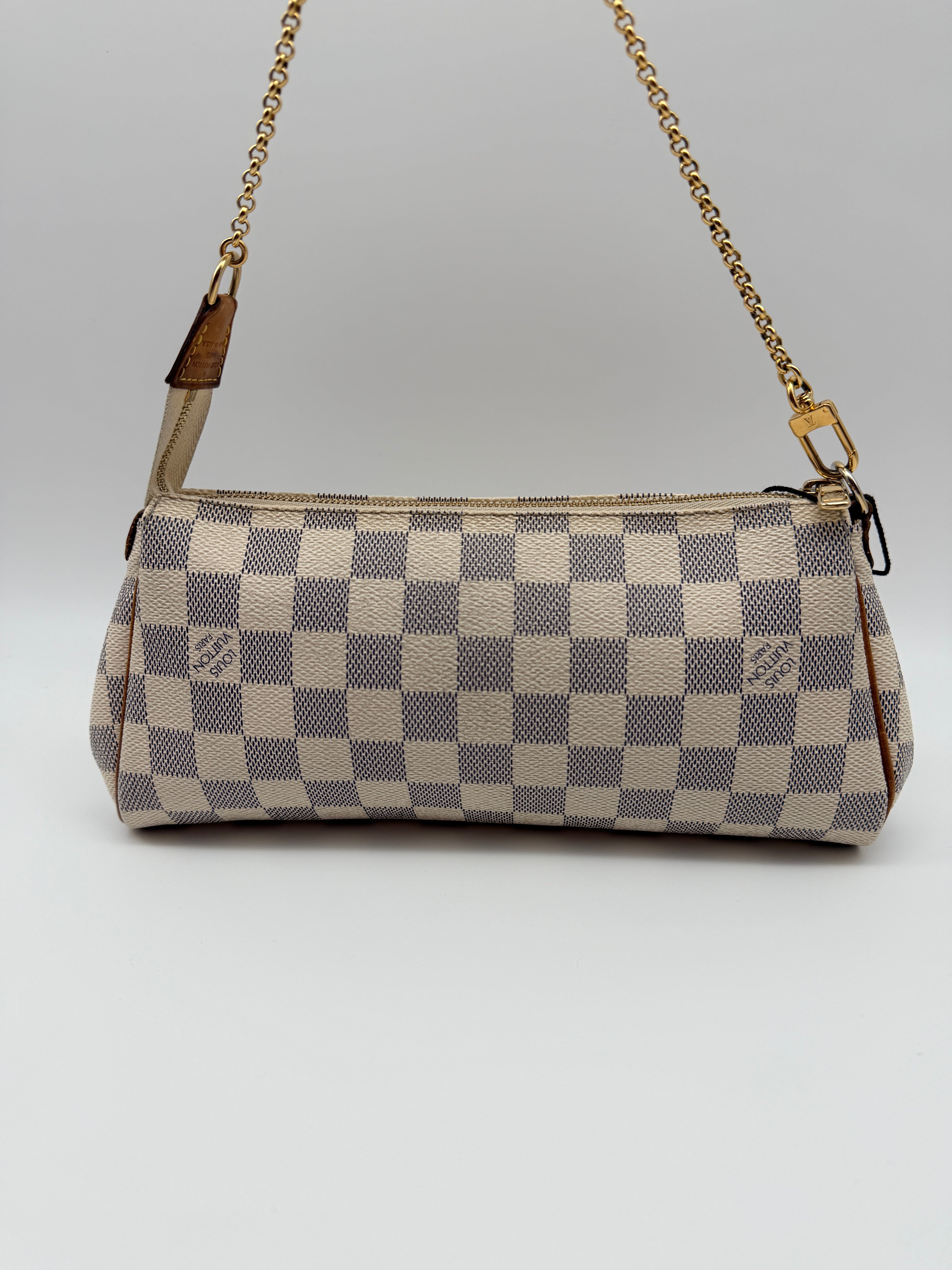ExaLouis Vuitton Damier Azur Eva Clutch